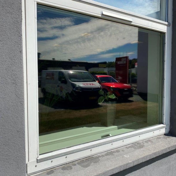 LLumar XHE 70, UDVENDIG SOLFILM